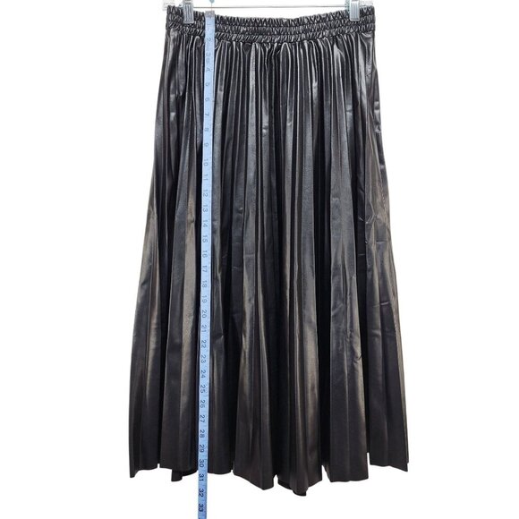 Max Studio London Black Pleated Faux Leather Midi Skirt Elastic Waist Size M - Picture 3 of 6